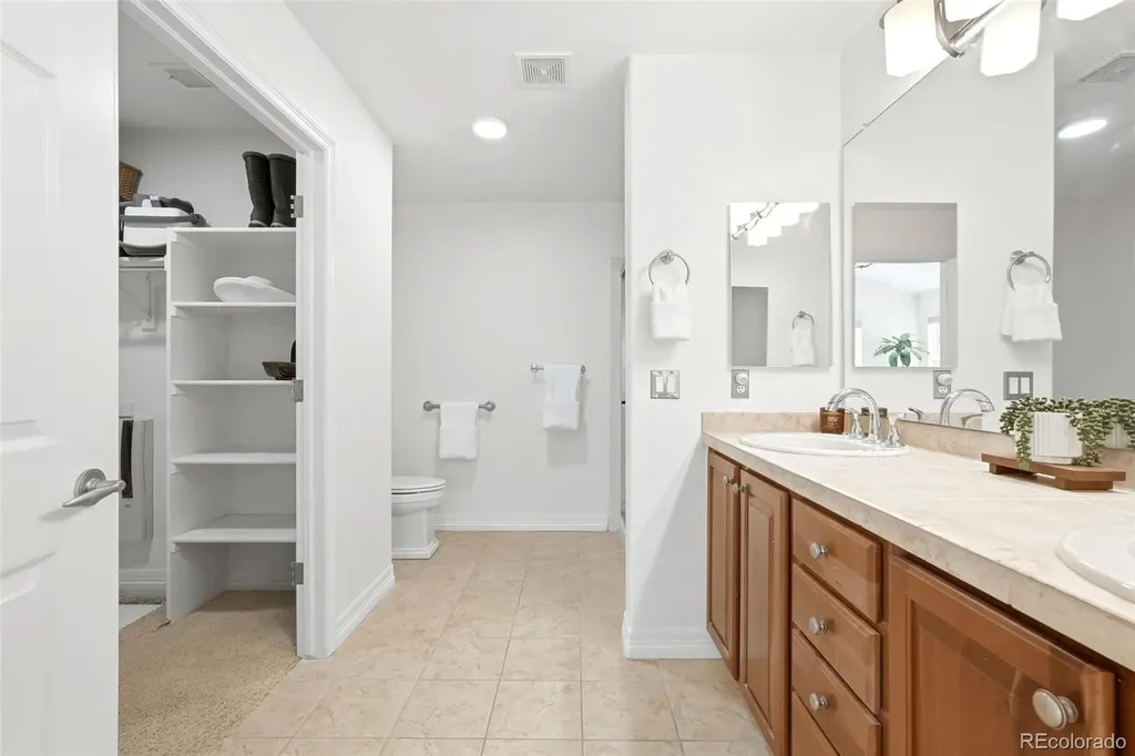 7603 S Addison Way Aurora CO 80016