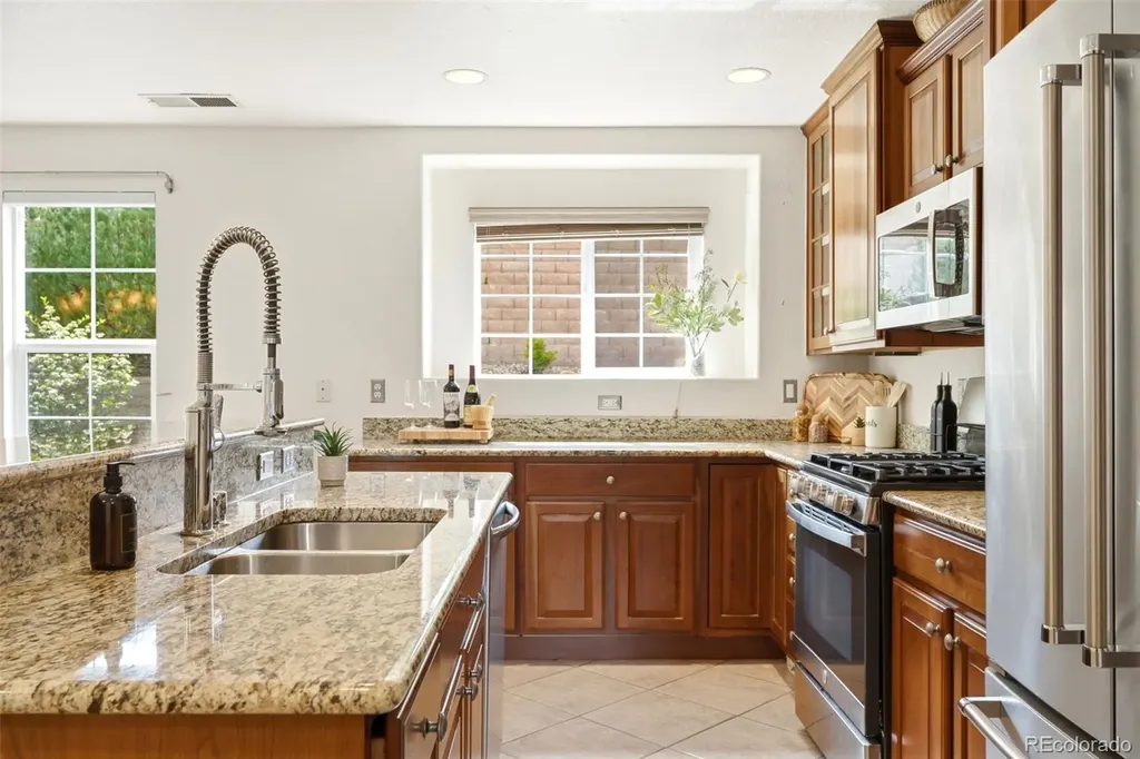 7603 S Addison Way Aurora CO 80016
