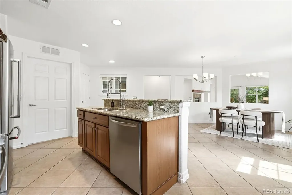 7603 S Addison Way Aurora CO 80016