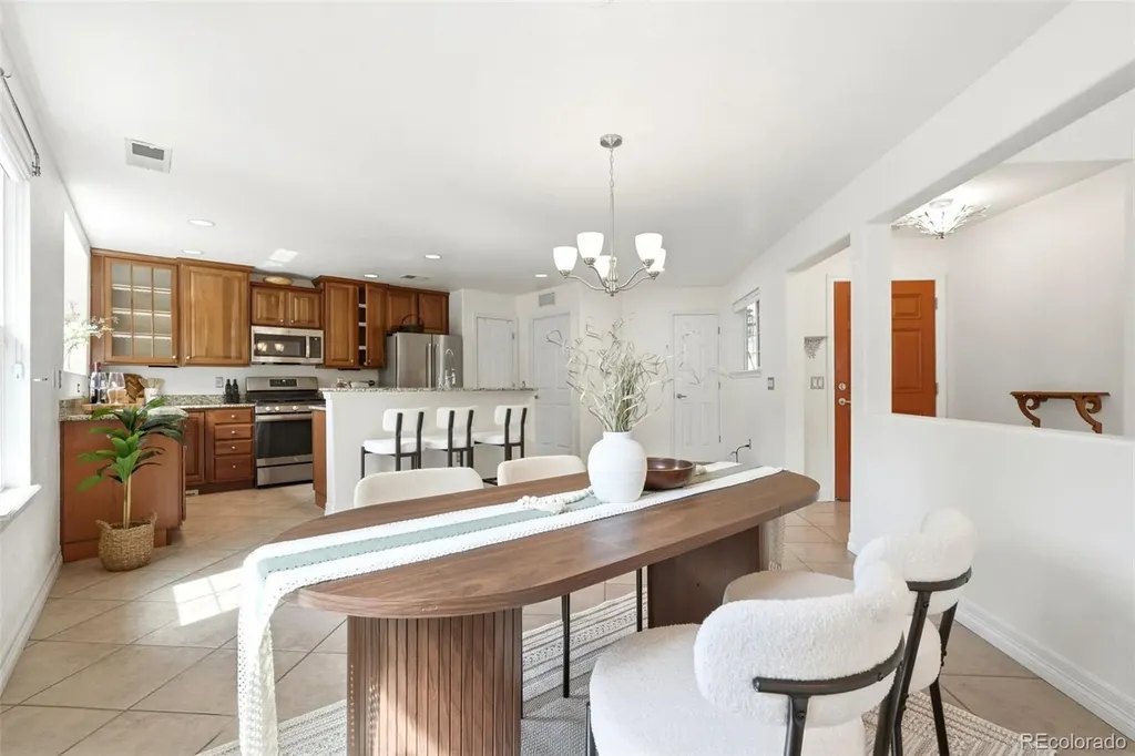 7603 S Addison Way Aurora CO 80016