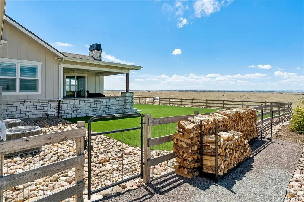 4744 County Road 186 Elizabeth CO 80107
