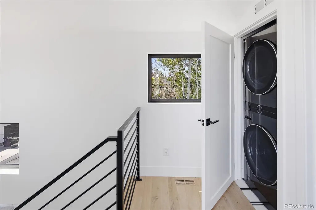 1406 Zenobia Street Denver CO 80204
