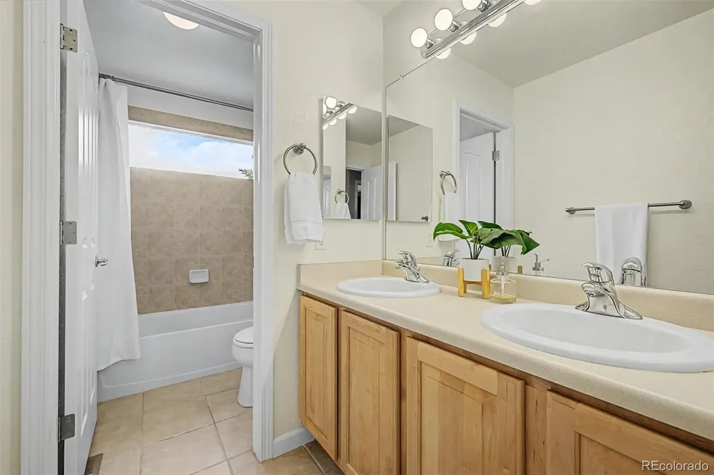 7318 S Millbrook Street Aurora CO 80016