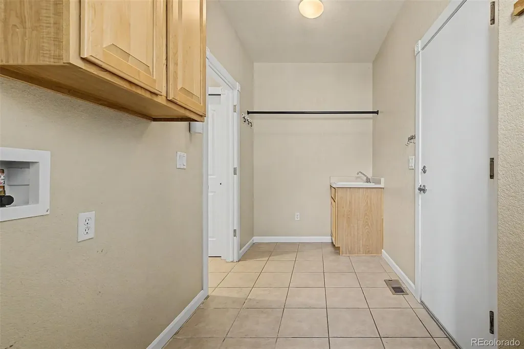 7318 S Millbrook Street Aurora CO 80016