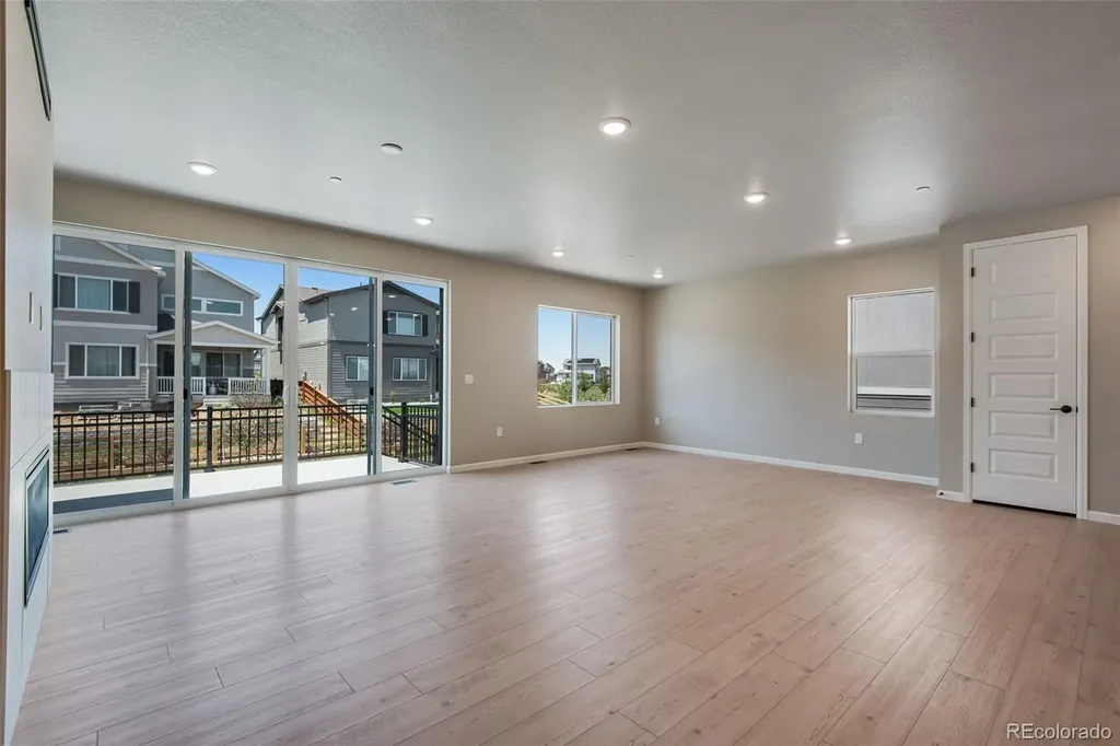10033 Worchester Street Commerce City CO 80022