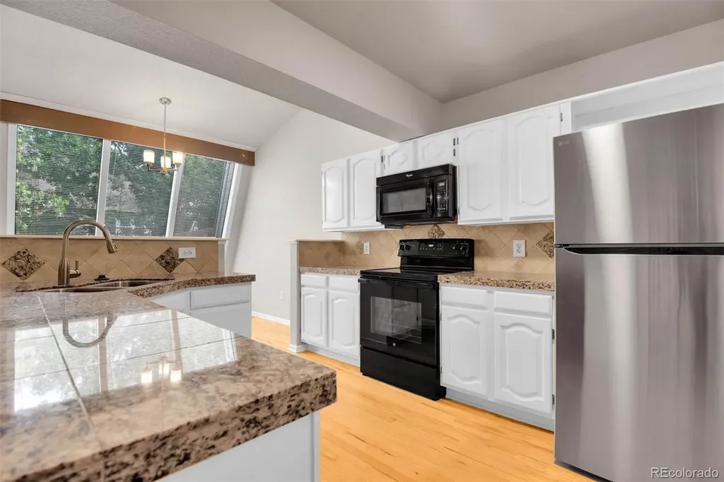 5283 Union Court Arvada CO 80002