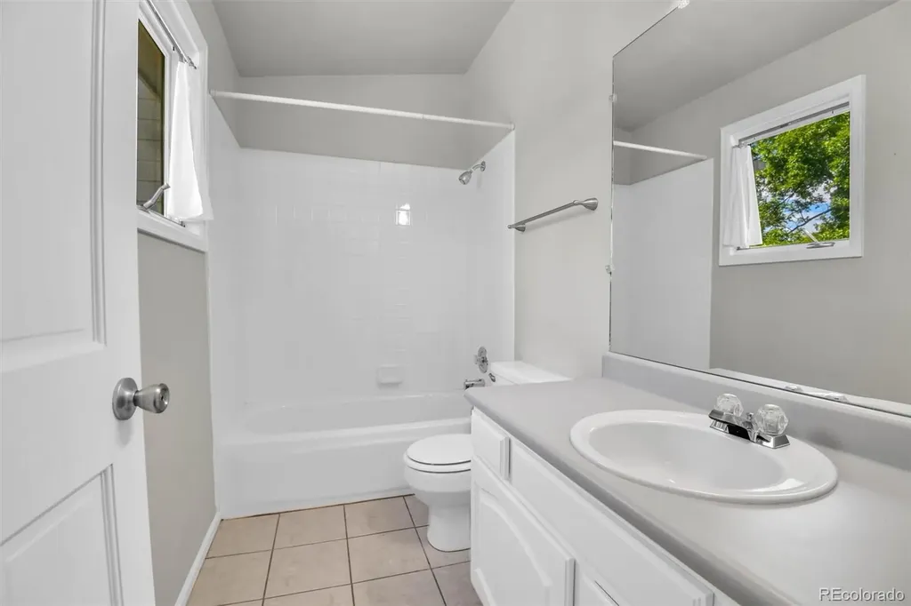 5283 Union Court Arvada CO 80002