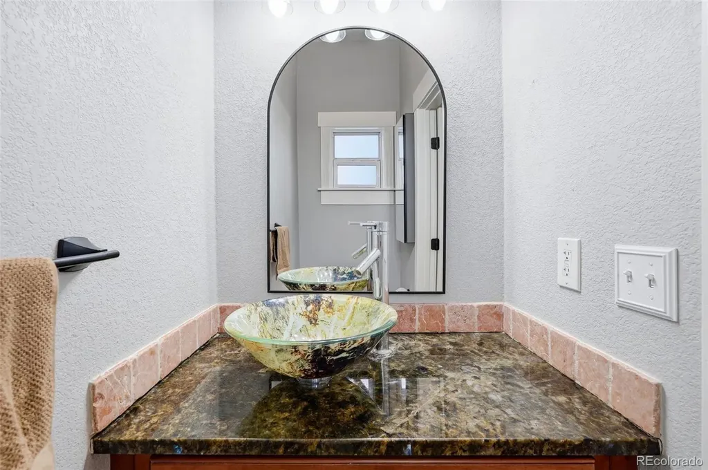 3744 N Gilpin Street Denver CO 80205