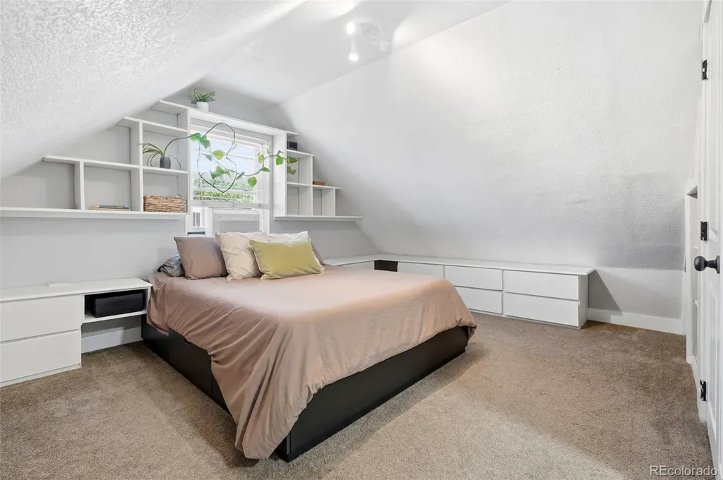 3744 N Gilpin Street Denver CO 80205