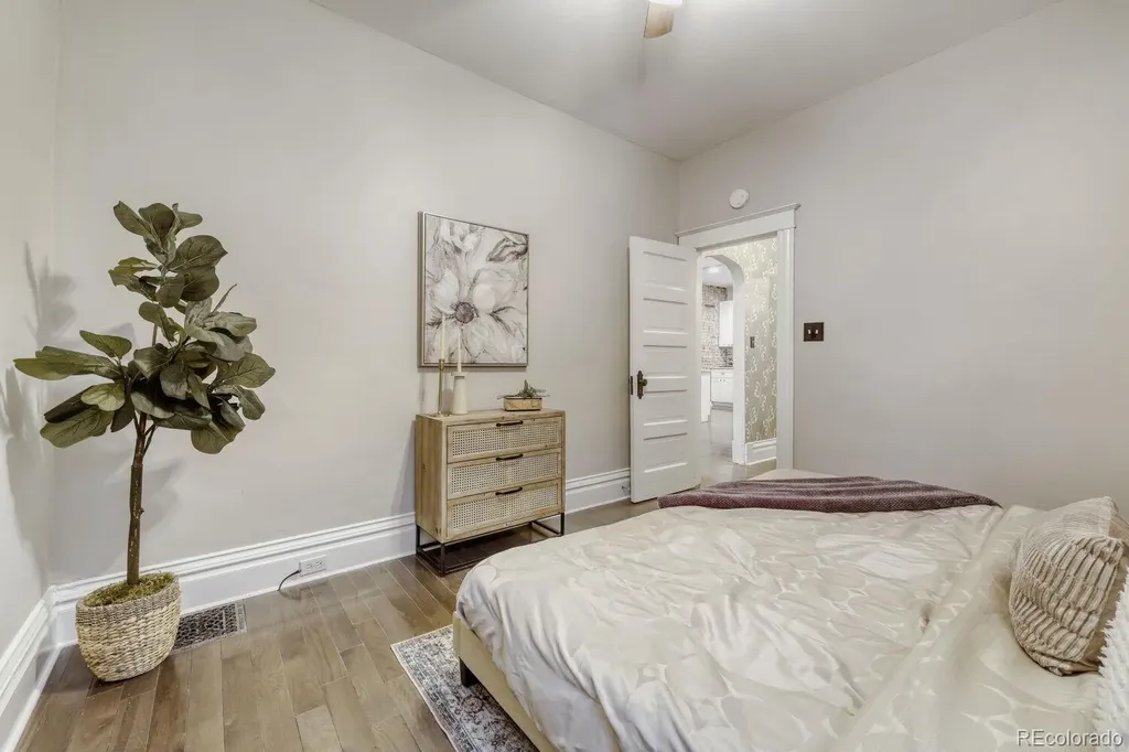 1035 S Pennsylvania Street Denver CO 80209