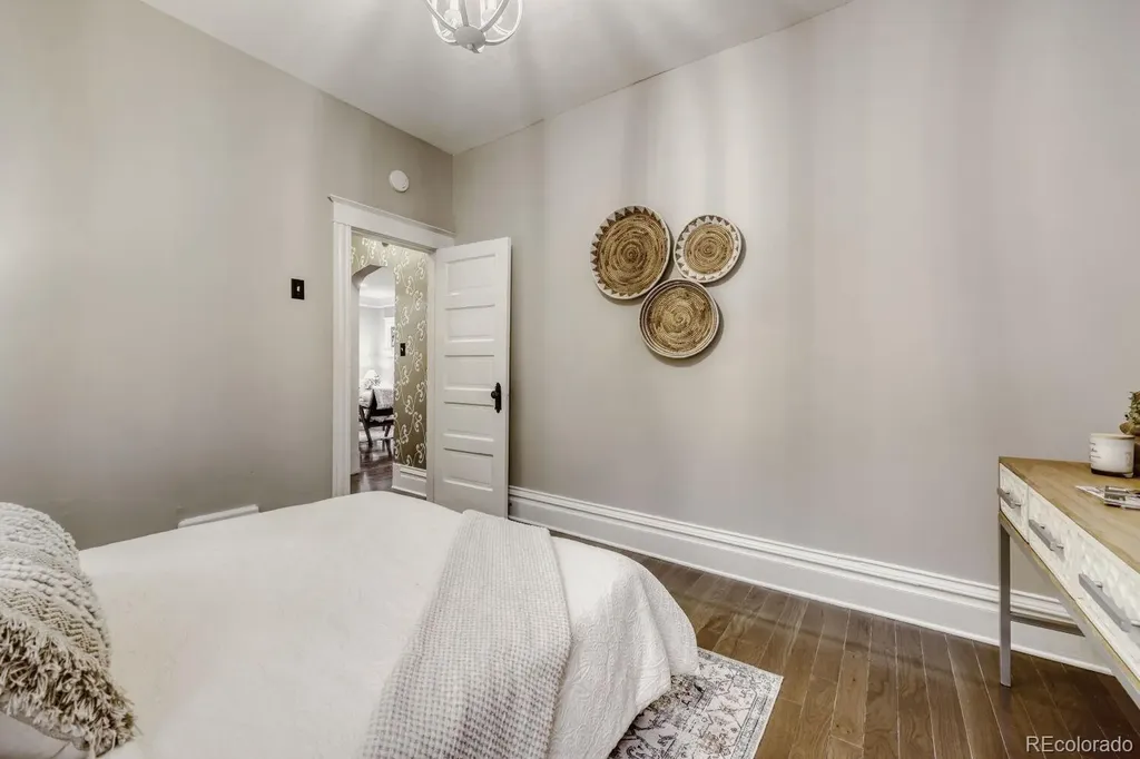 1035 S Pennsylvania Street Denver CO 80209