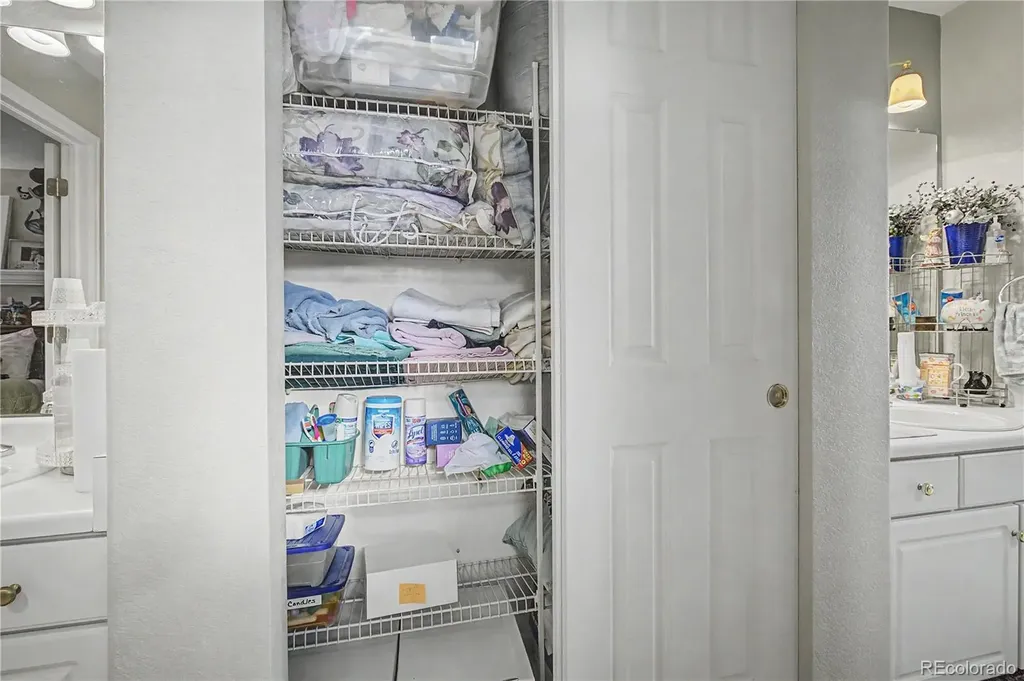 5807 W 81st Place Arvada CO 80003