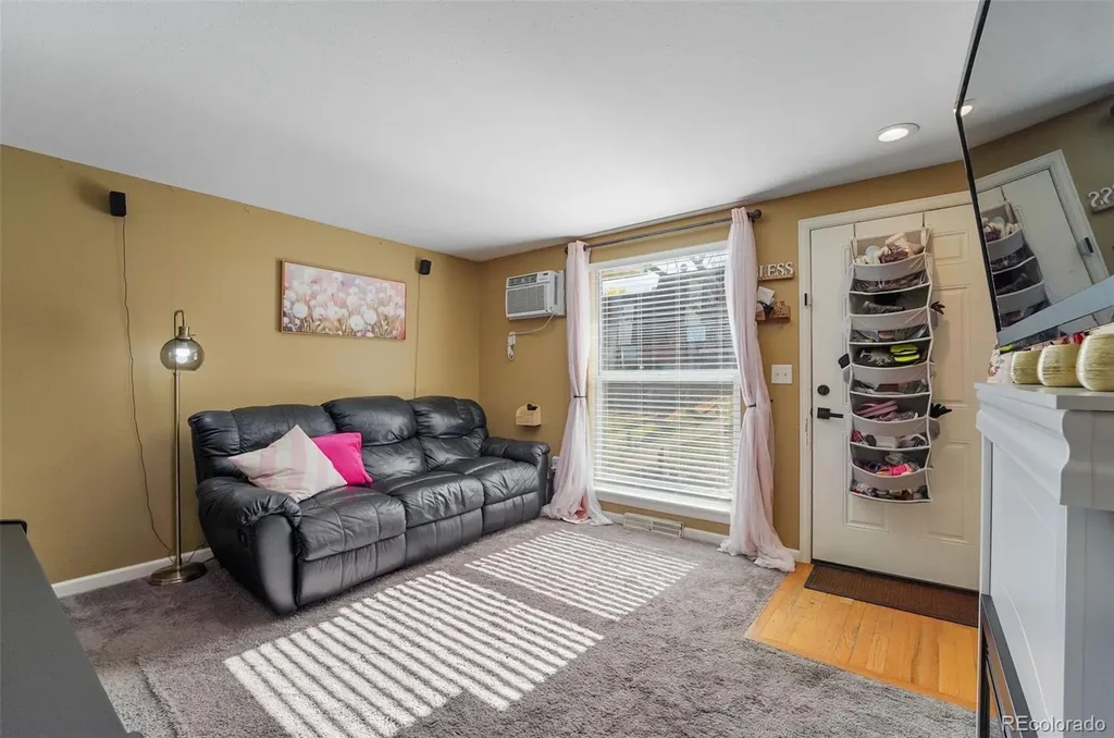 5809 S Pearl Street Centennial CO 80121