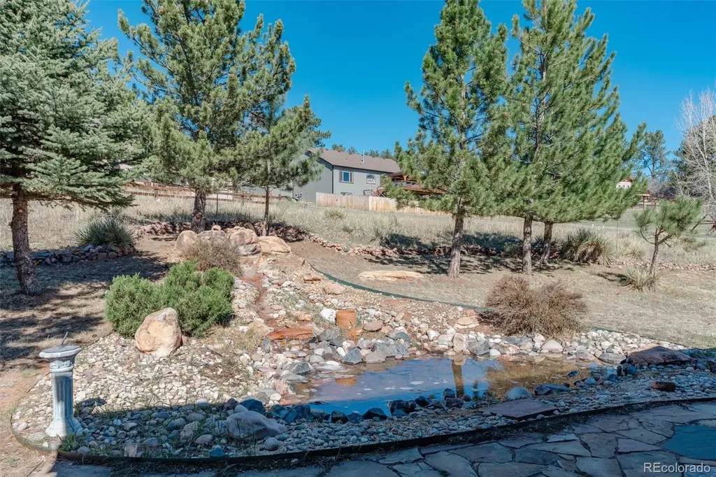 8332 Bannock Road Larkspur CO 80118