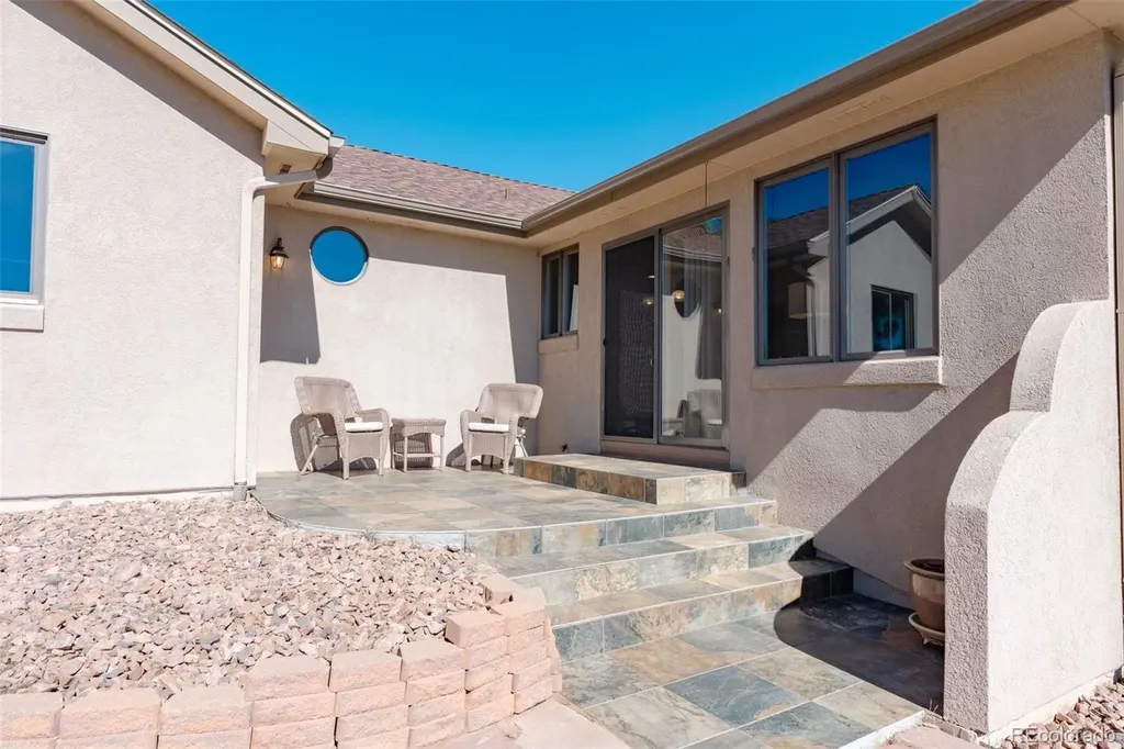 8332 Bannock Road Larkspur CO 80118