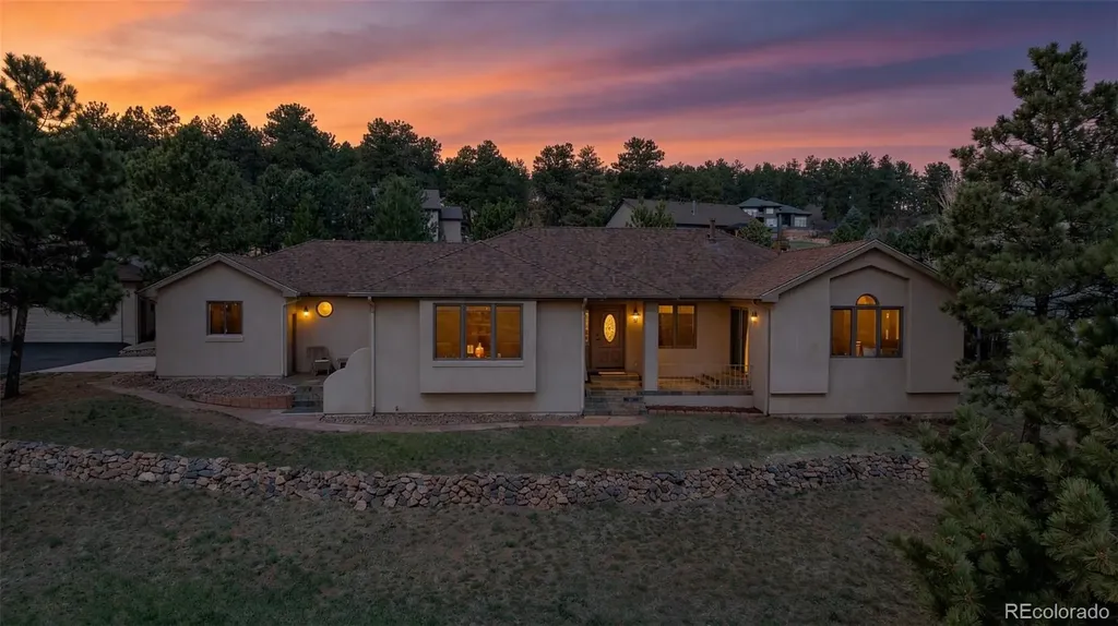 8332 Bannock Road Larkspur CO 80118