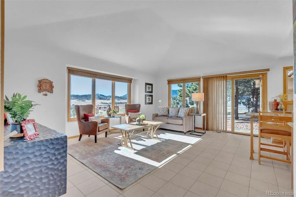 8332 Bannock Road Larkspur CO 80118