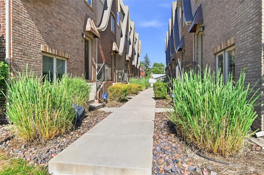 936 S Pearl Street Denver CO 80209