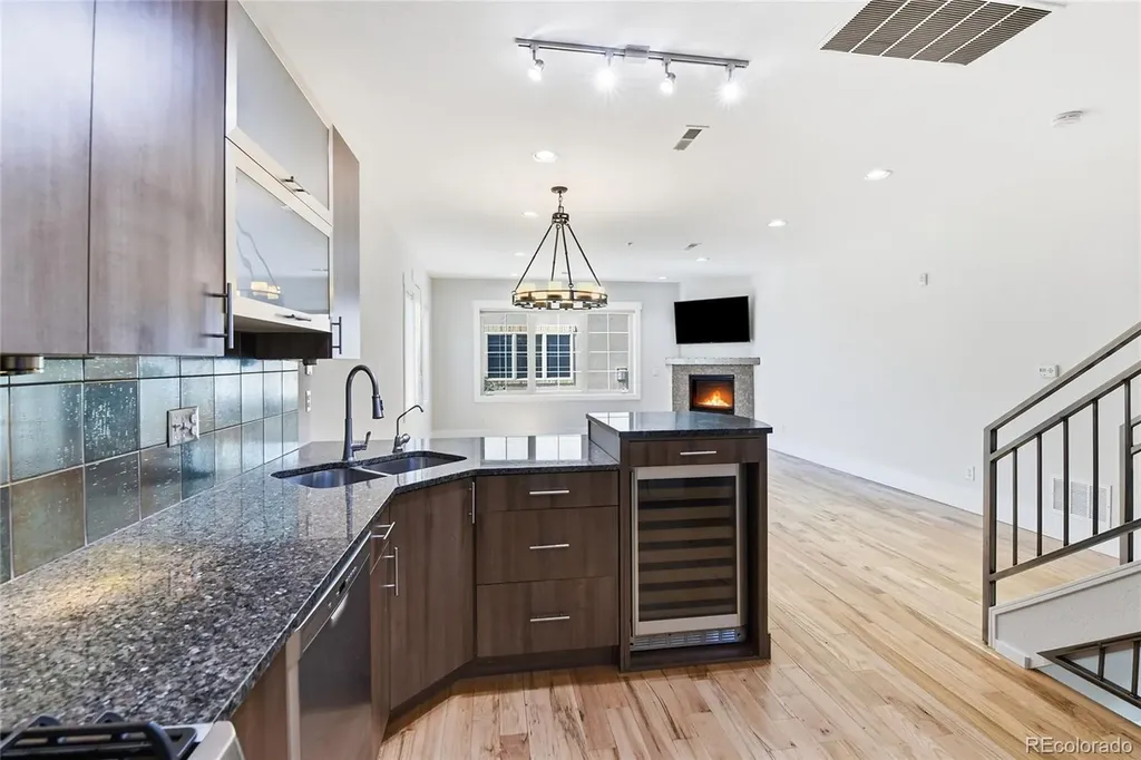 936 S Pearl Street Denver CO 80209