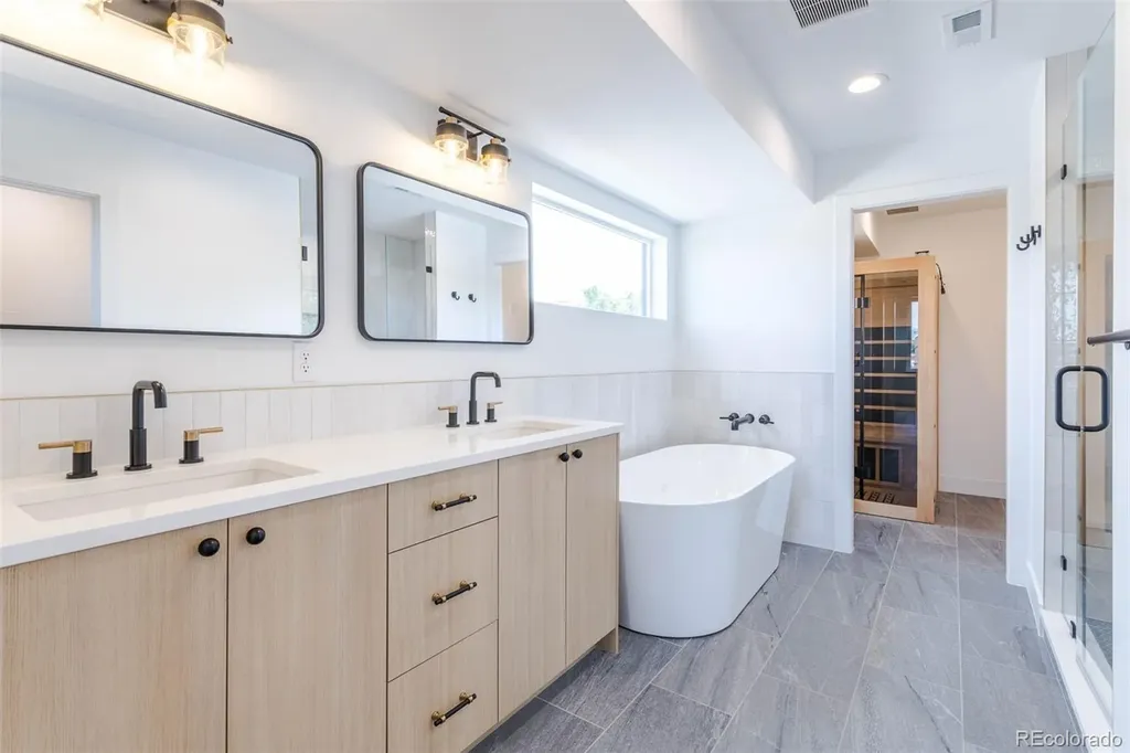 2404 S Cherokee Street Denver CO 80223