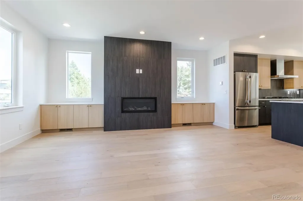 2404 S Cherokee Street Denver CO 80223