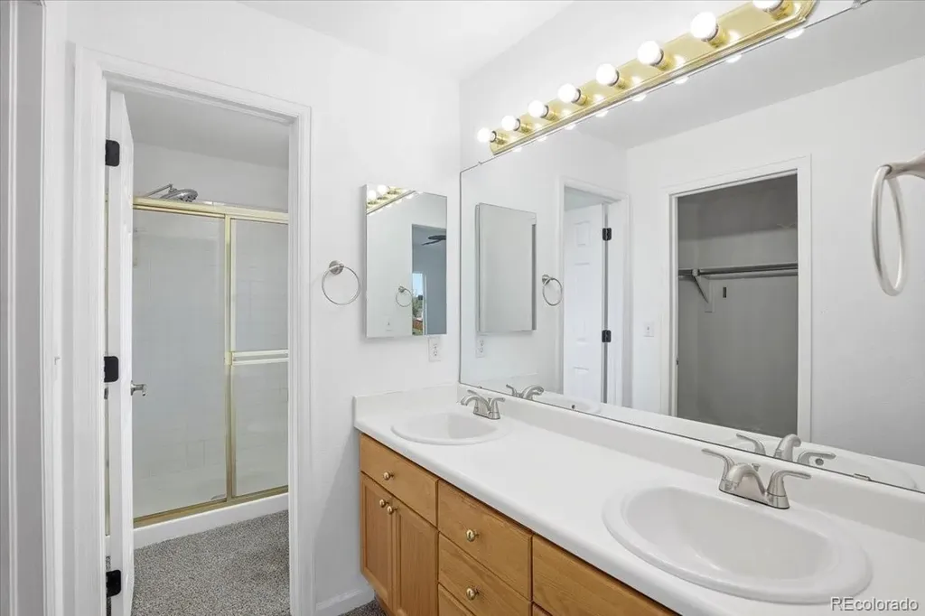 3449 S Espana Court Aurora CO 80013