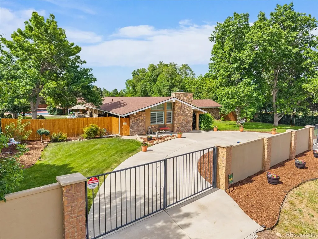 314 Lake Avenue Colorado Springs CO 80906