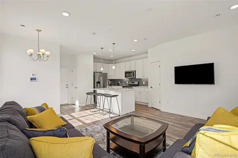 8450 Rizza Street Littleton CO 80129