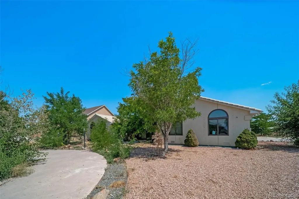 305 Kimble Avenue Swink CO 81077