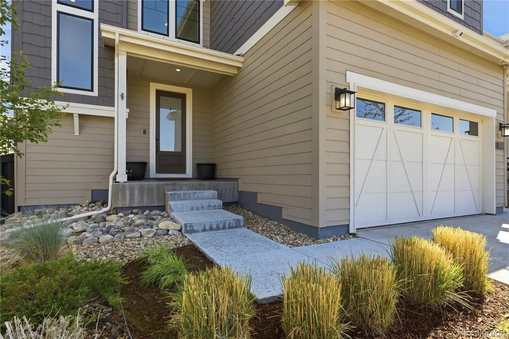 8989 Bellsong Drive Littleton CO 80125