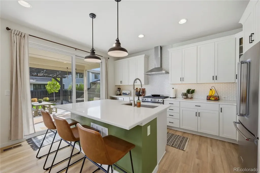 8989 Bellsong Drive Littleton CO 80125