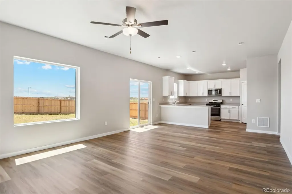 48150 Shetland Drive Bennett CO 80102