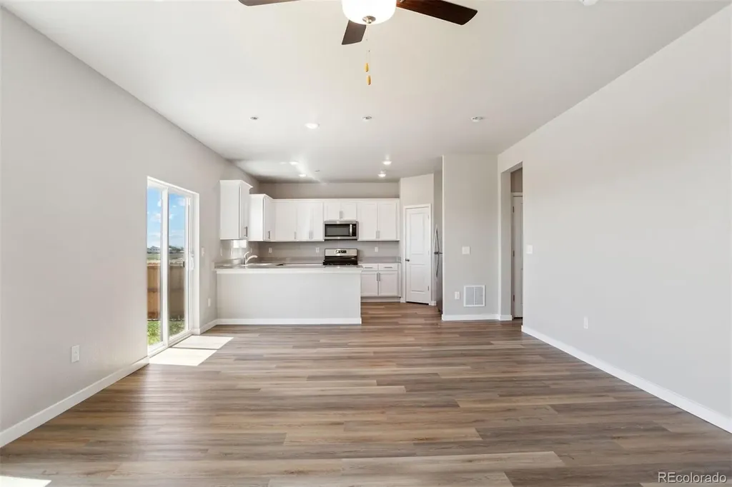 48150 Shetland Drive Bennett CO 80102