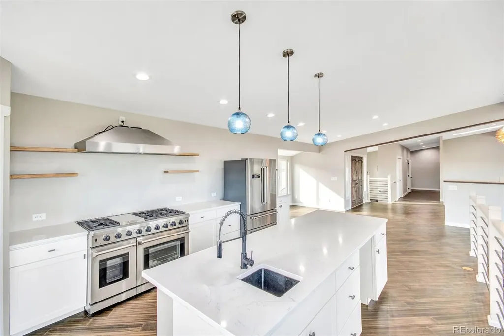 6943 Fox Circle Larkspur CO 80118