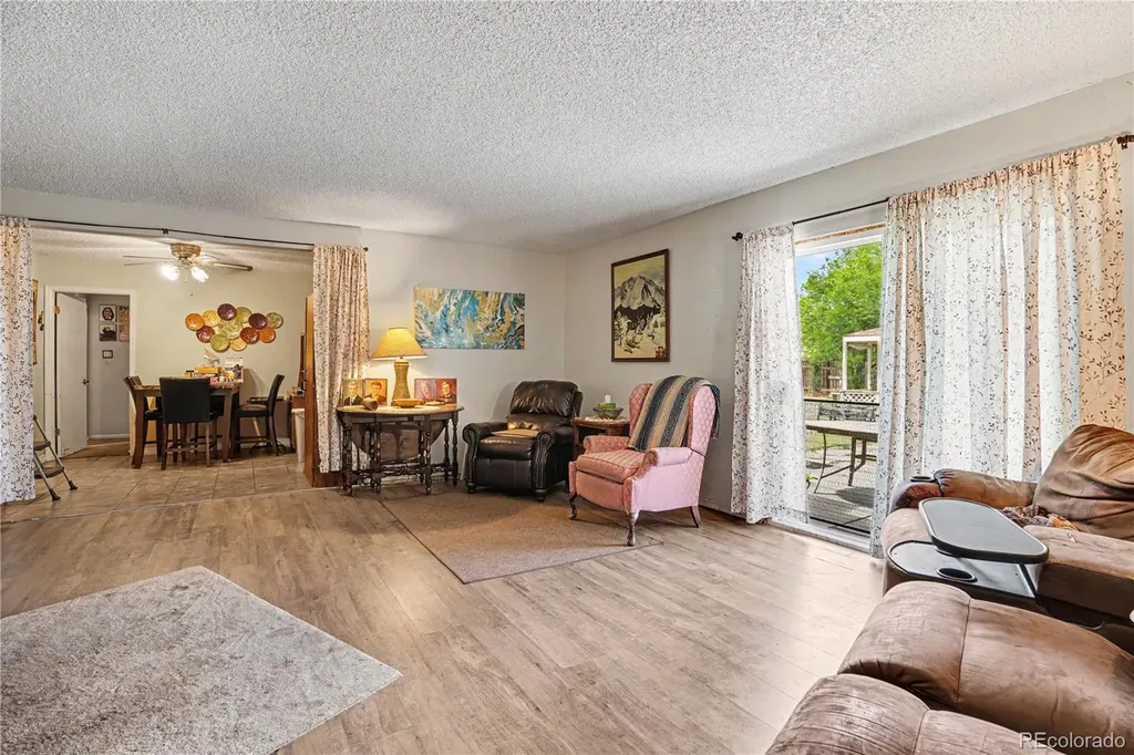 129 E Beshoar Drive Pueblo CO 81007