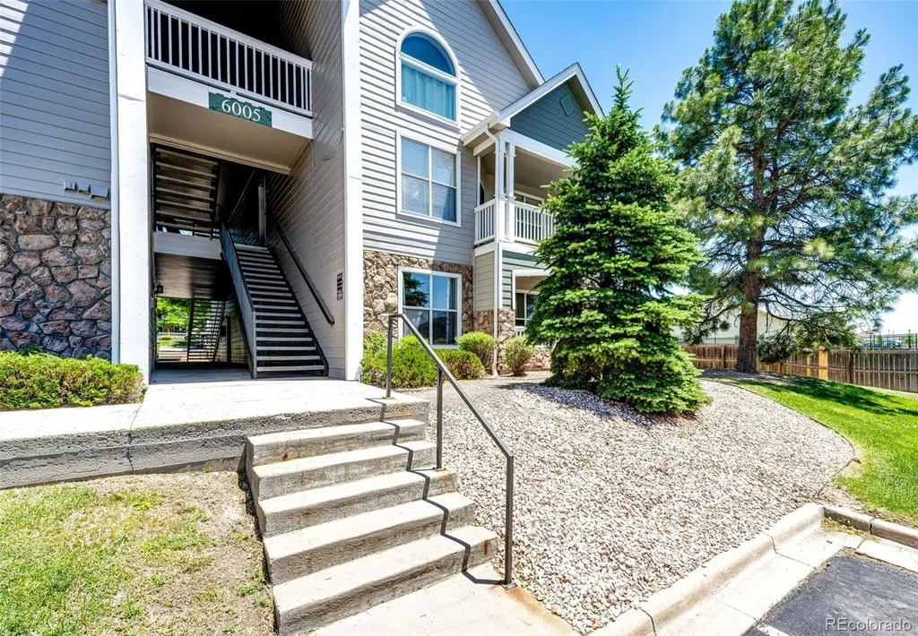 6005 W Castlegate Drive W Castle Rock CO 80108