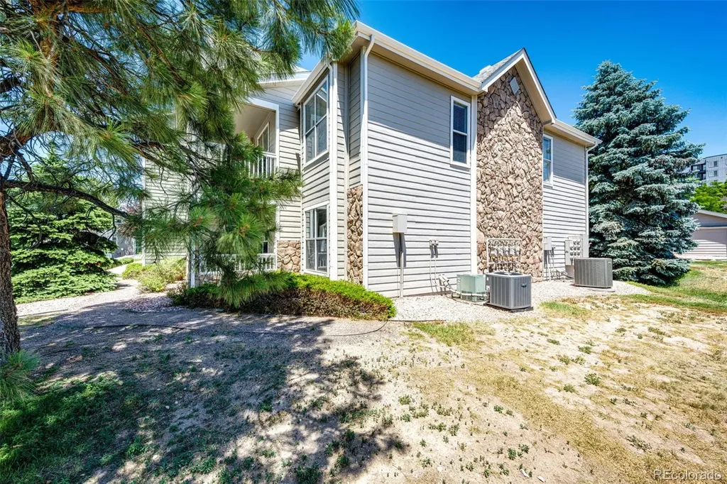 6005 W Castlegate Drive W Castle Rock CO 80108