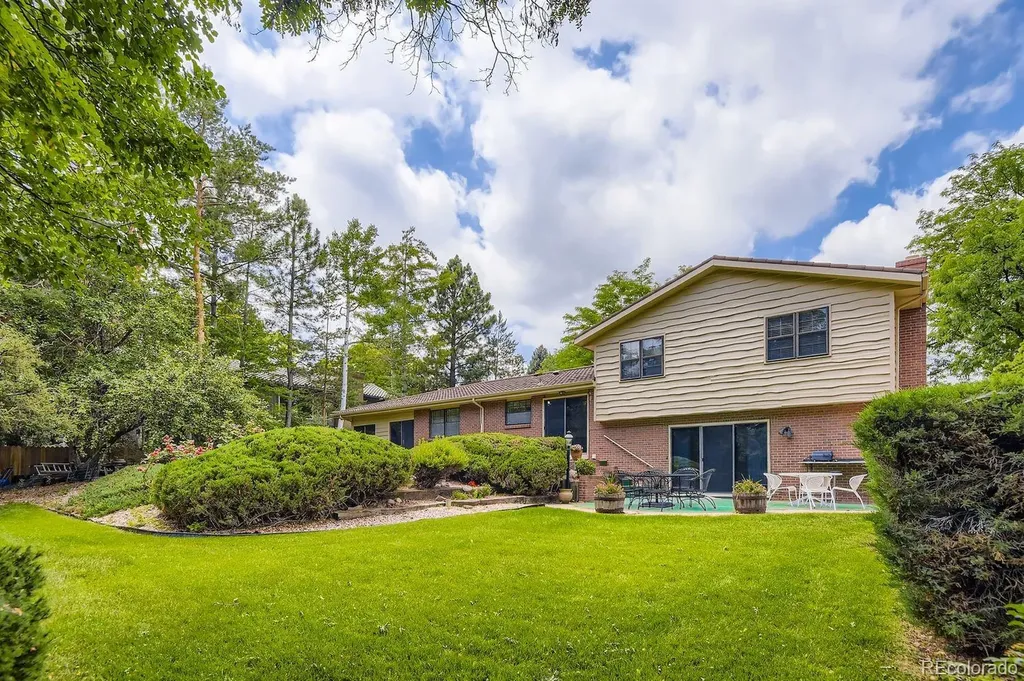 3724 S Poplar Street Denver CO 80237