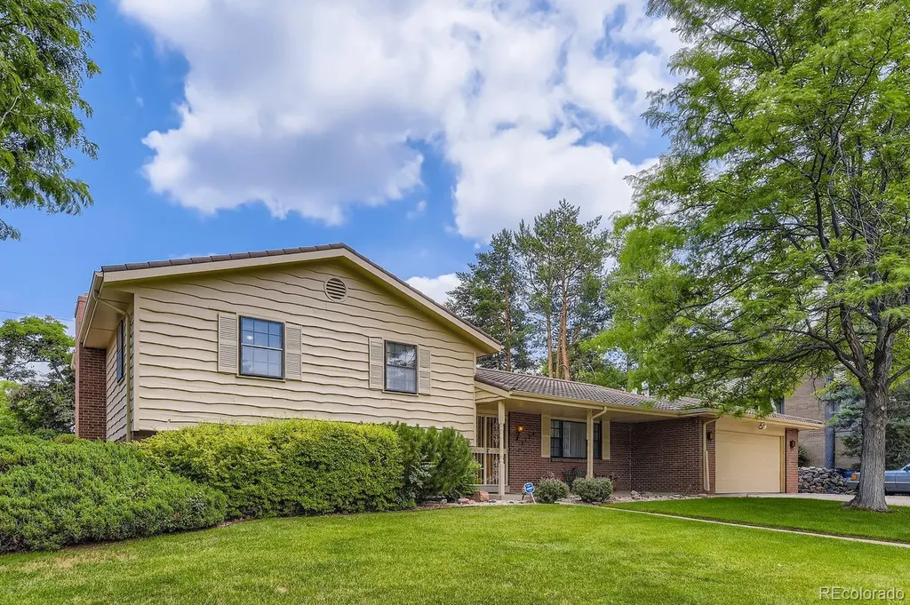 3724 S Poplar Street Denver CO 80237