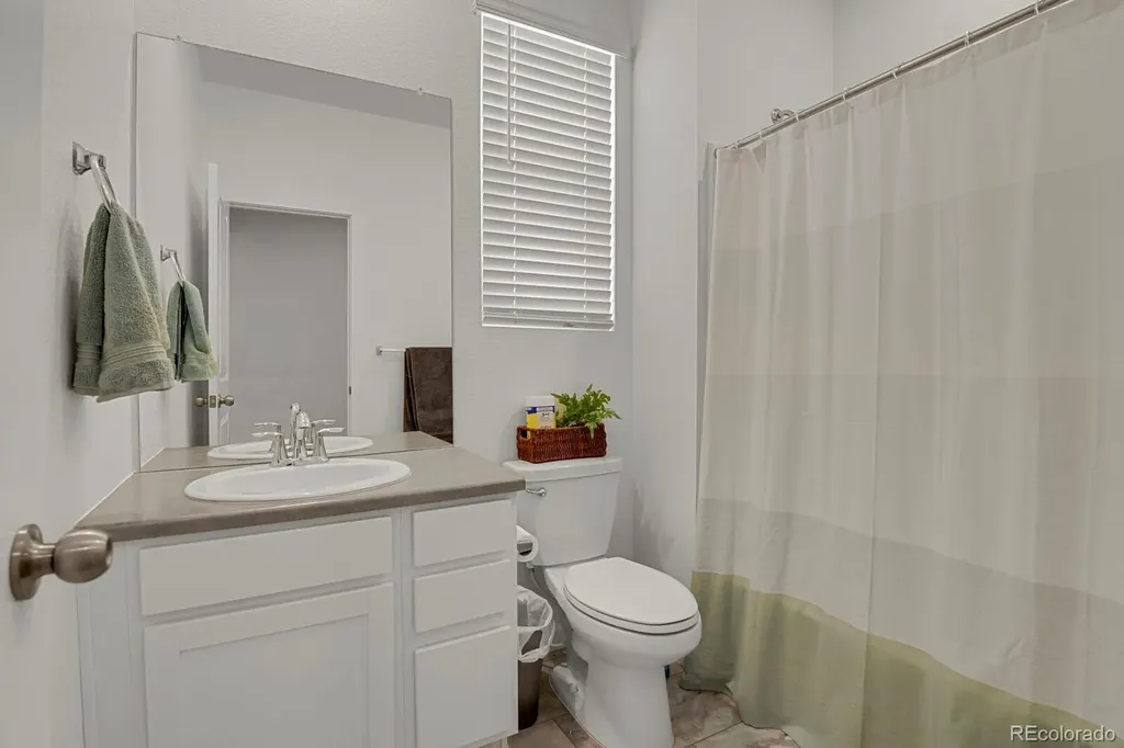 991 Horsetail Loop Elizabeth CO 80107