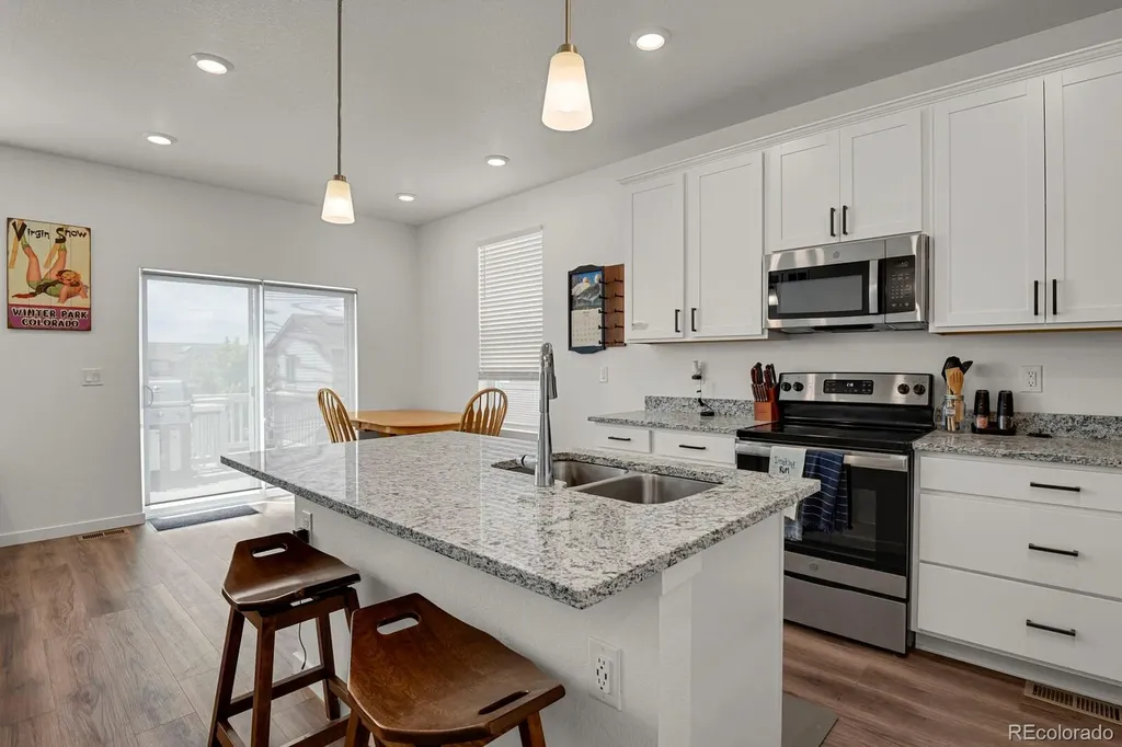 991 Horsetail Loop Elizabeth CO 80107