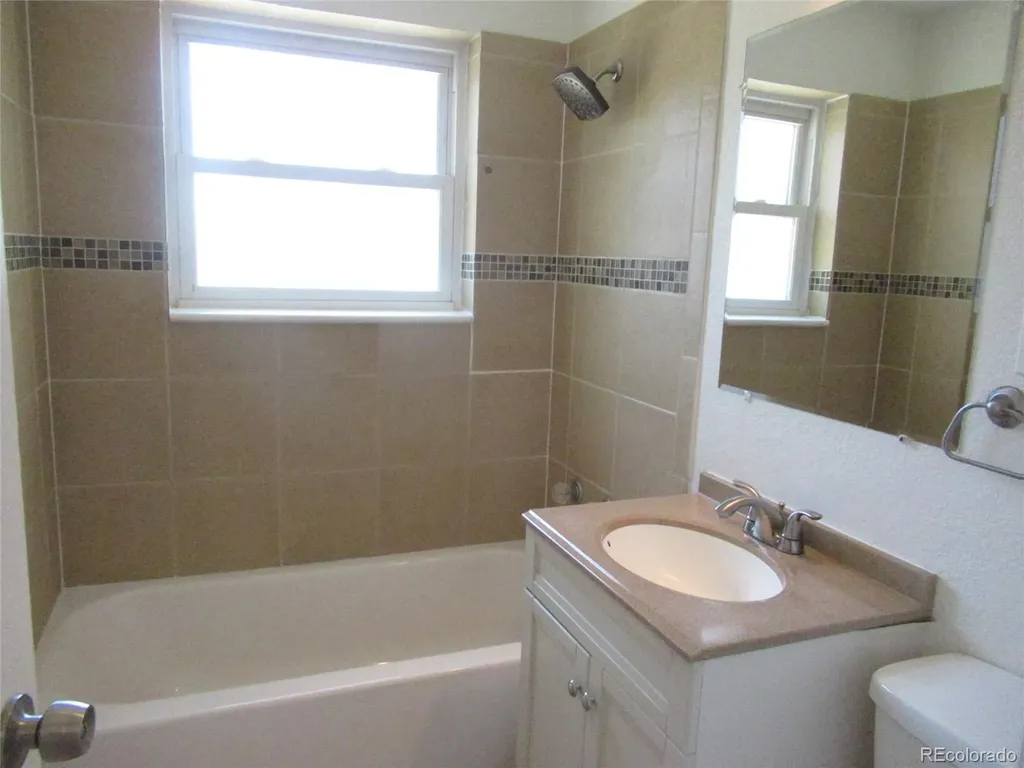 2603 Billings Street Aurora CO 80011