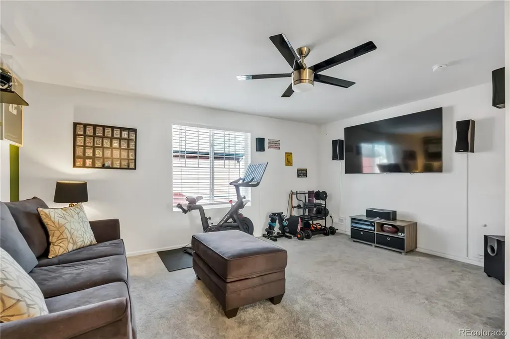 4074 N Picadilly Court Aurora CO 80019