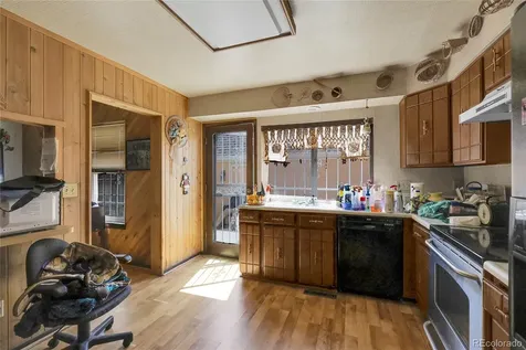 2864 S Vaughn Way Aurora CO 80014