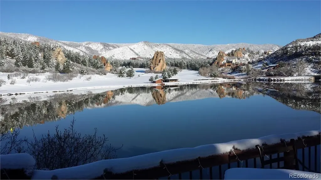 4500 Sentinel Rock Larkspur CO 80118