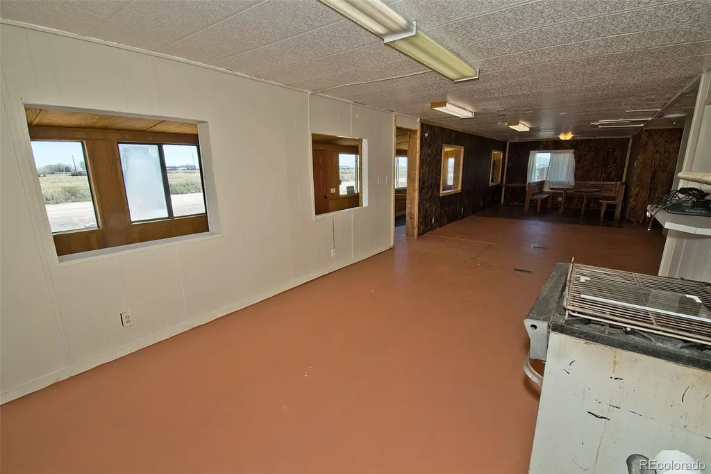 77 E 10th Street Moffat CO 81143