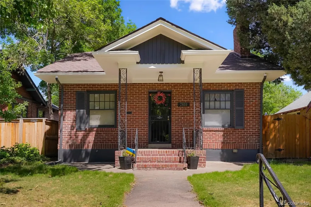 2810 Dahlia Street Denver CO 80207