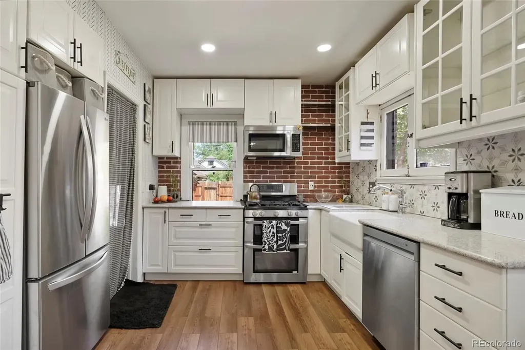 2810 Dahlia Street Denver CO 80207