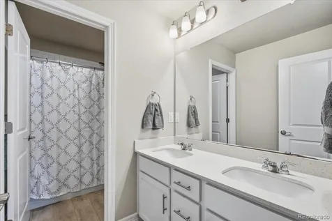 7237 S Scottsburg Way Aurora CO 80016