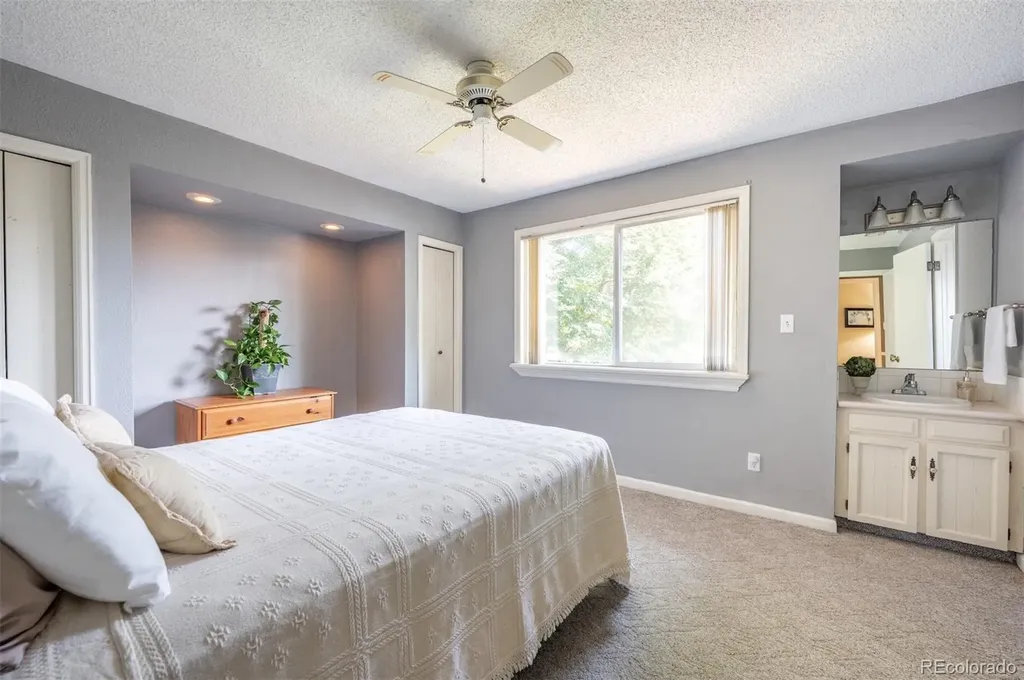 1518 Peterson Place Longmont CO 80501